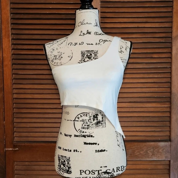 Meet your Posher, Ali - Picture 5 of 10